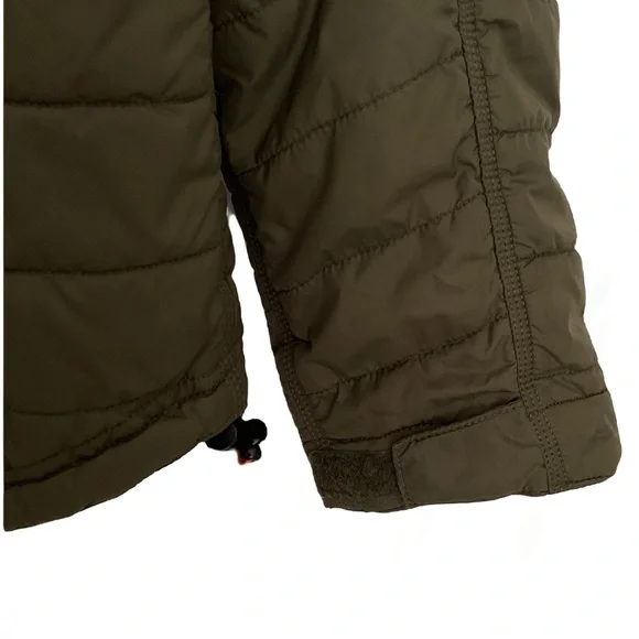 Carhartt Rain Defender Lightweight Puffer Olive Green. Size Small - Picture 6 of 7